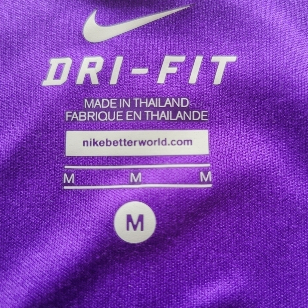 Nike Running‎ DriFit Long Sleeved Shirt Size Medium - Picture 4 of 4